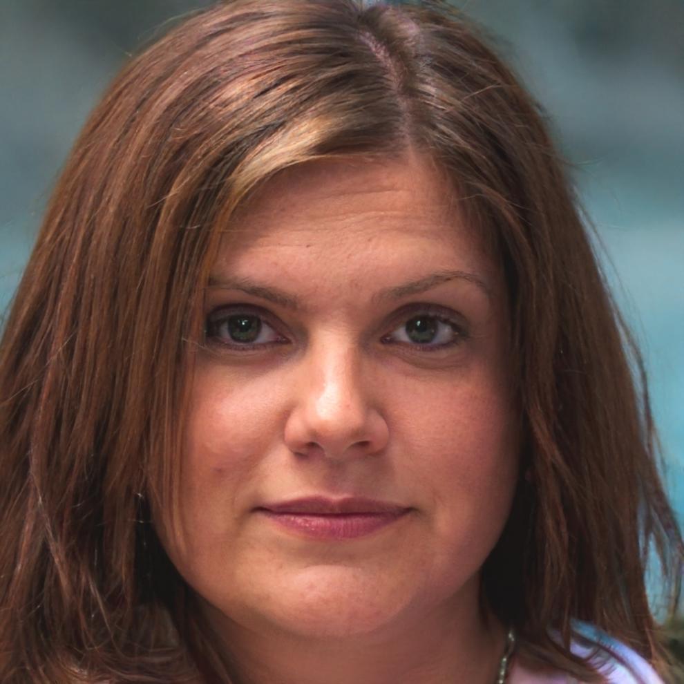 Elena Popescu, Coordonator Programe
